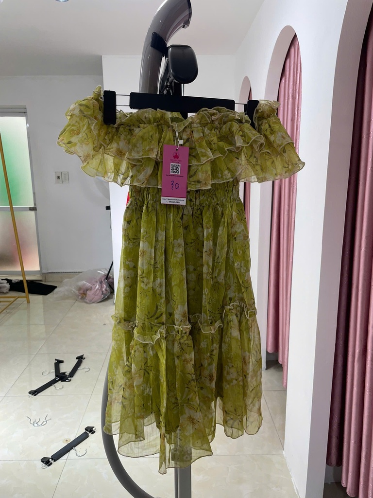 VÁY TRỄ VAI XANH LÁ