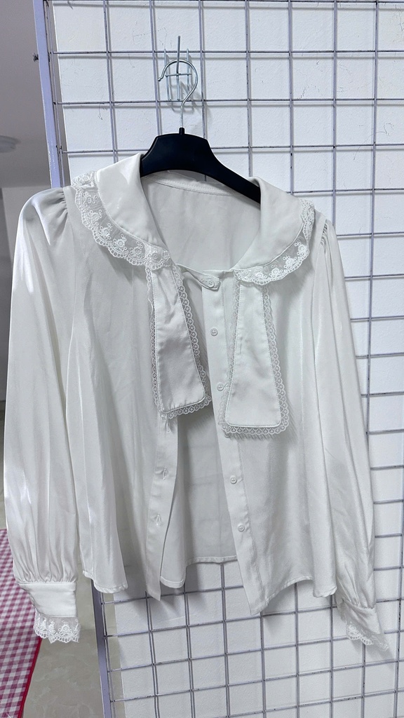 áo sơ mi trắng cổ 2 tà