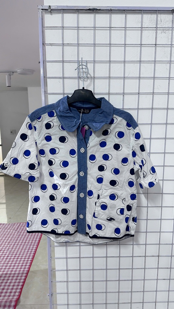 áo sơ mi chấm bi
