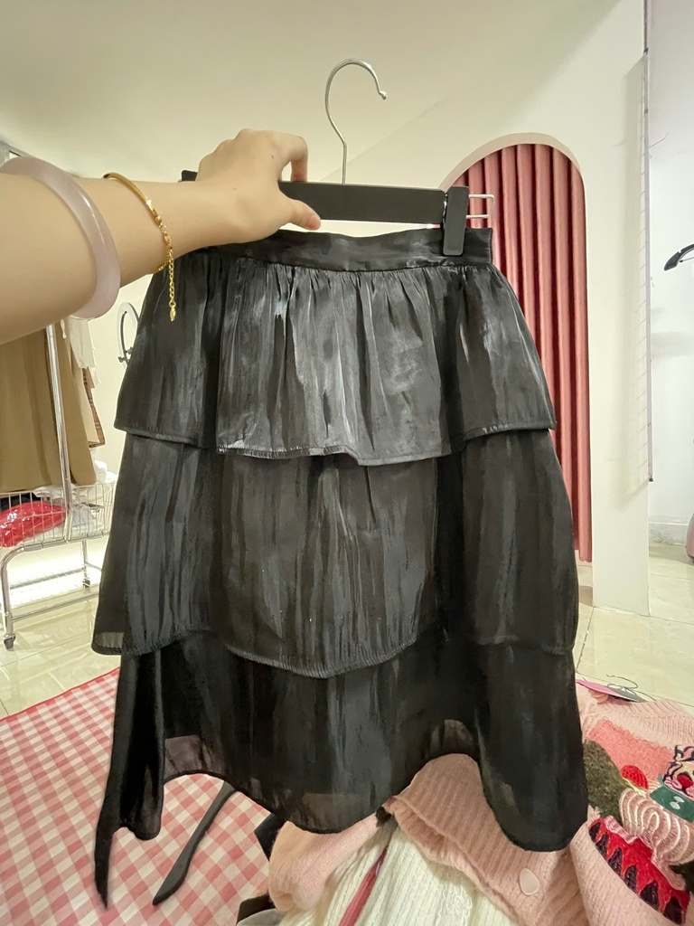 CV ĐEN VOAN TẦNG