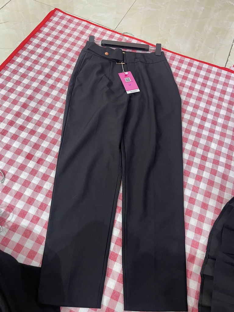 quần âu cúc vàng