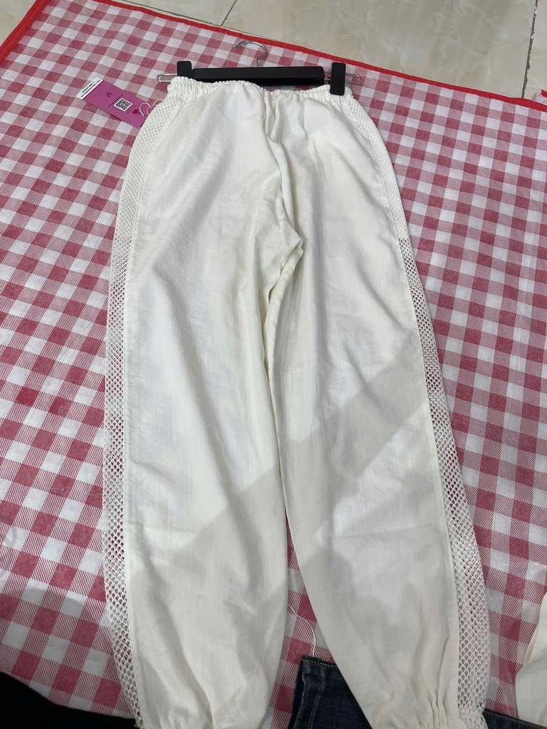 quần bomber trắng