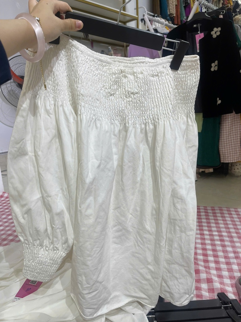 áo trắng trễ vai tay dài 