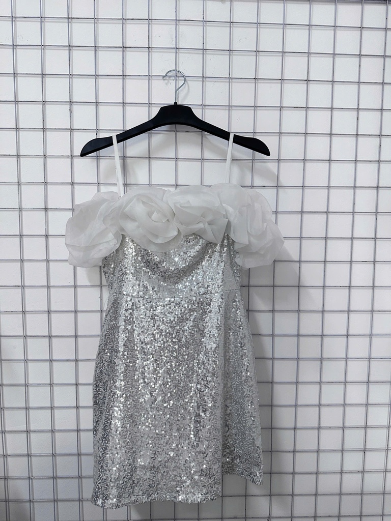 váy 2 dây hoa kim tuyến