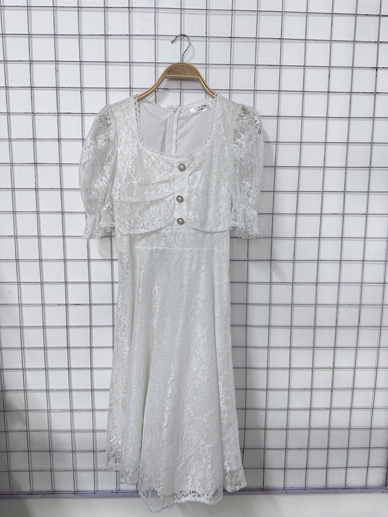 váy trắng ren tay lỡ