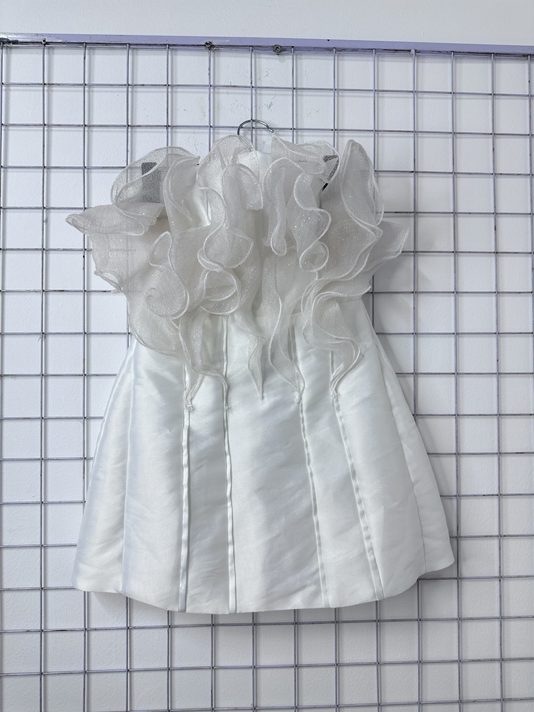 váy cúp ngực bèo