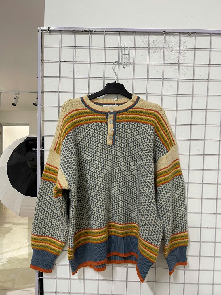 áo len kẻ sắc màu 