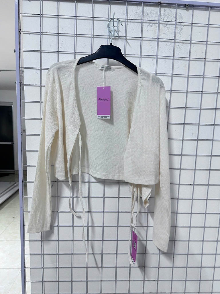 áo khoác crt trắng