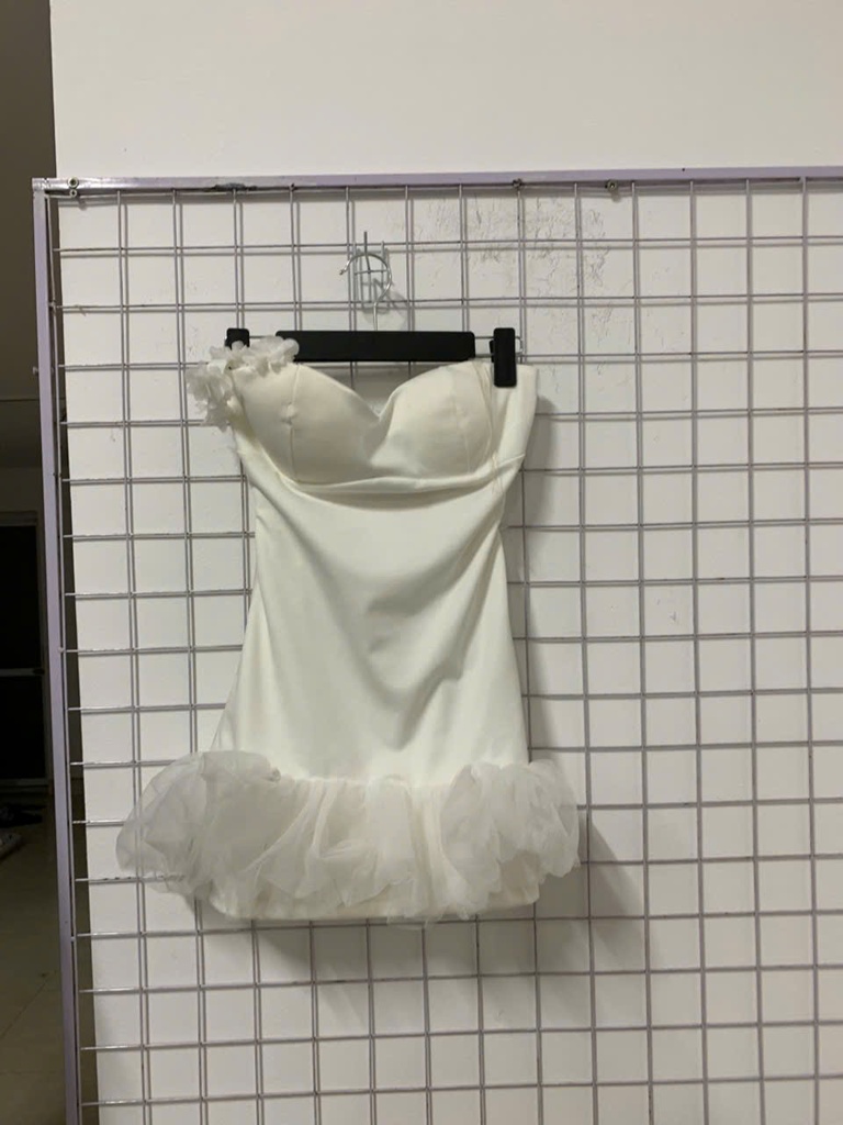 váy trắng 2 dây voan