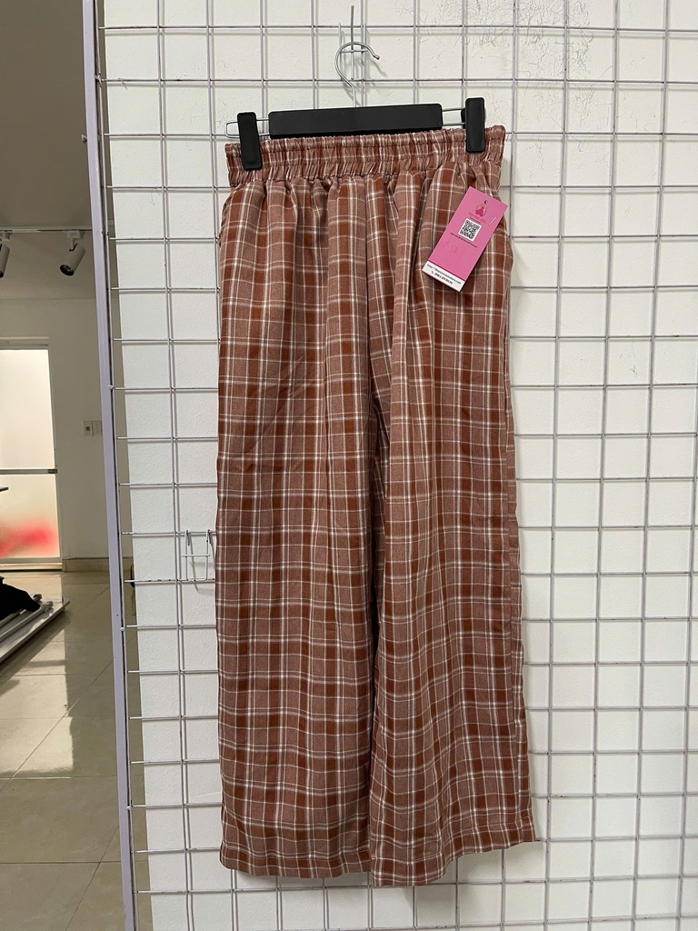 quần xuông đỏ kẻ caro