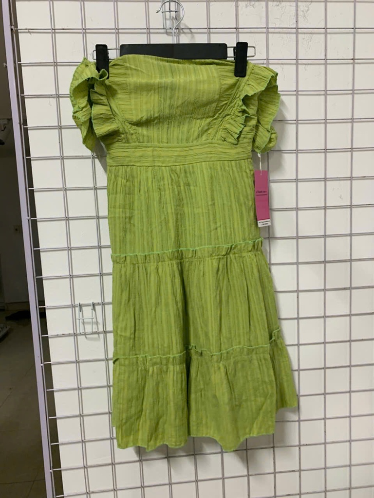 VÁY XANH CỔ VUÔNG