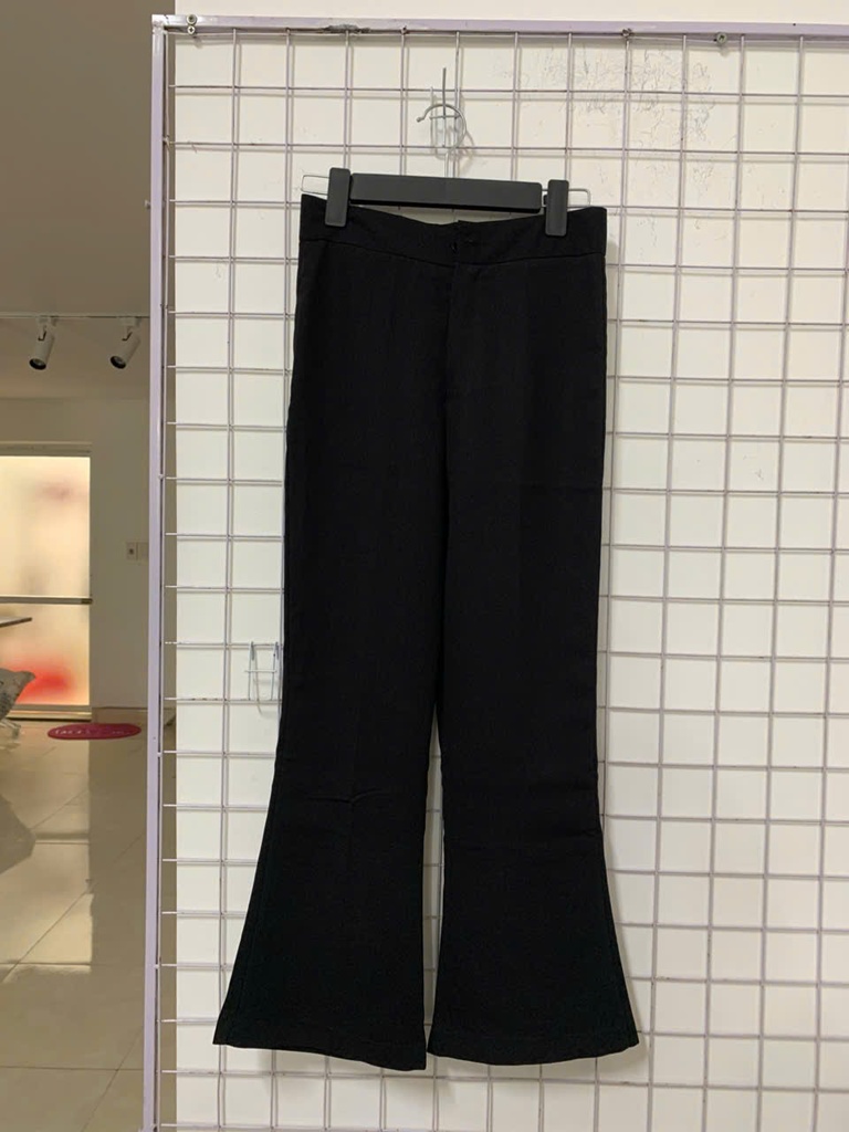 quần loe đen vải 