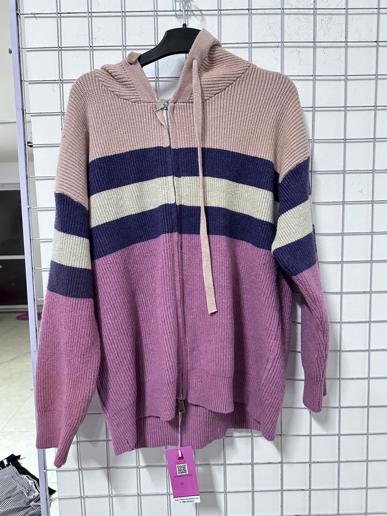 áo khoác len hồng kẻ