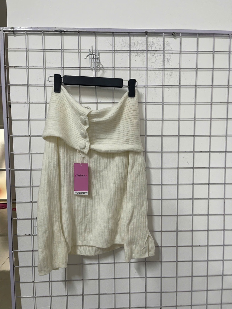 áo trắng trễ vai len