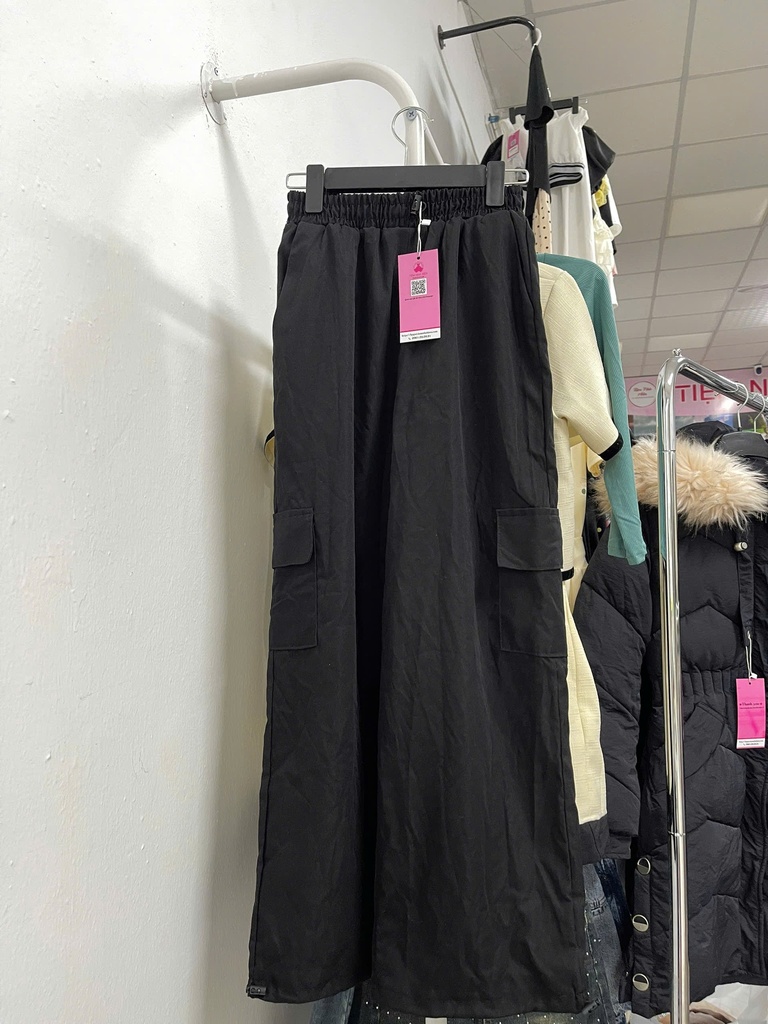 quần đen túi hộp