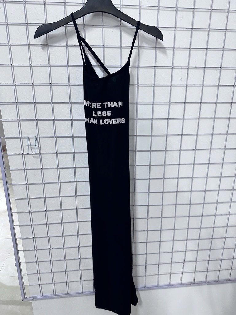 váy 2 dây đen dài