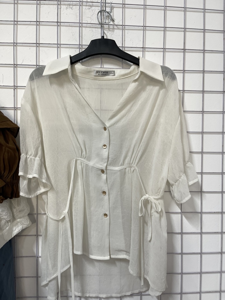 somi trắng thắt eo 