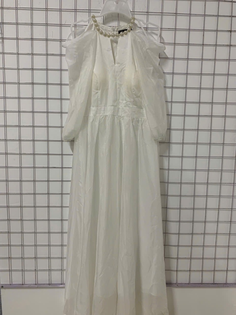 VÁY TRẮNG CỔ NGỌC