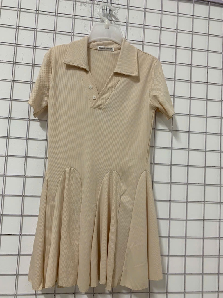 VÁY TRẮNG CỘC TAY