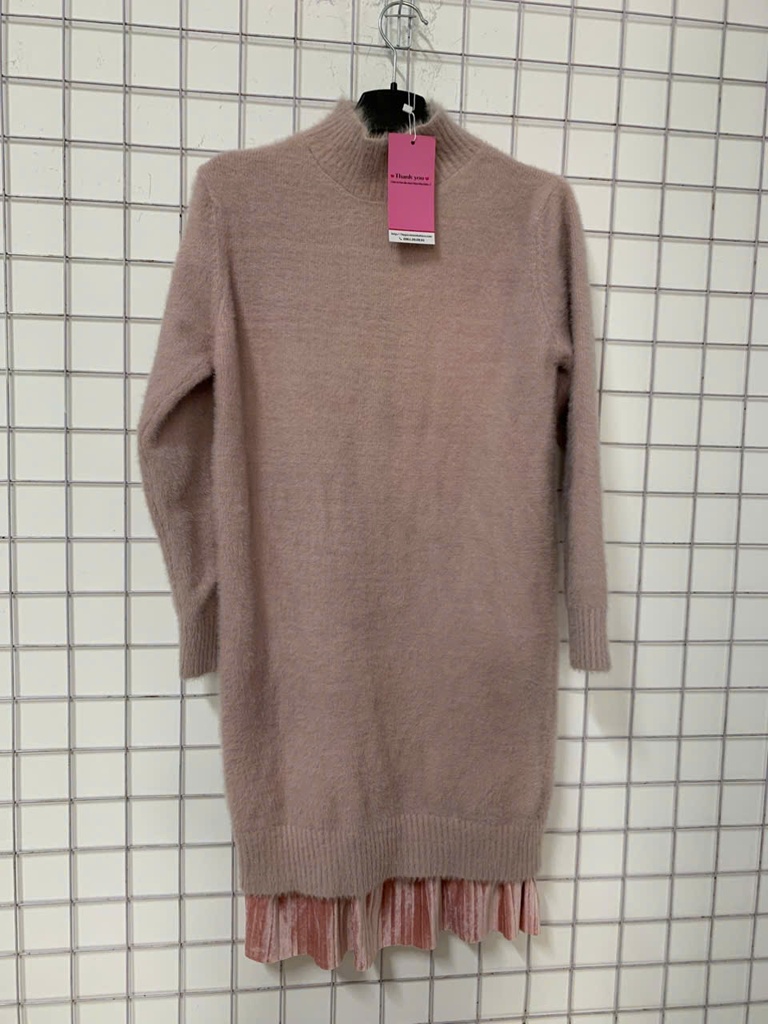 VÁY LEN HỒNG TRANG