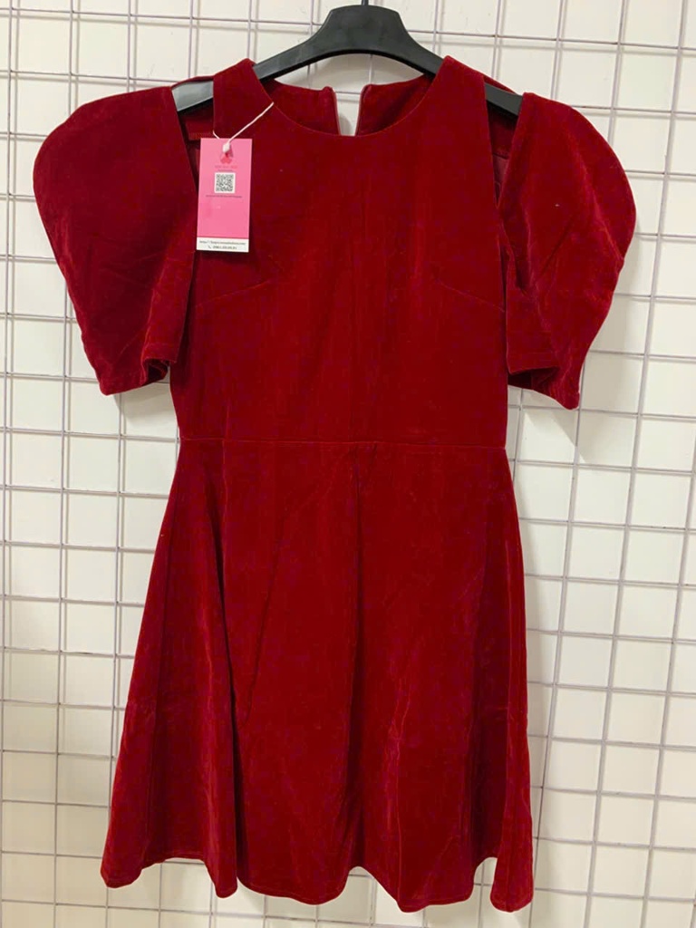 VÁY NHUNG ĐỎ ANH