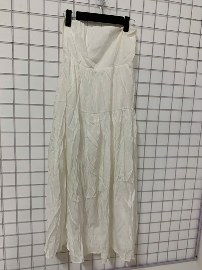 VÁY TRAWNG 2 DÂY MAI