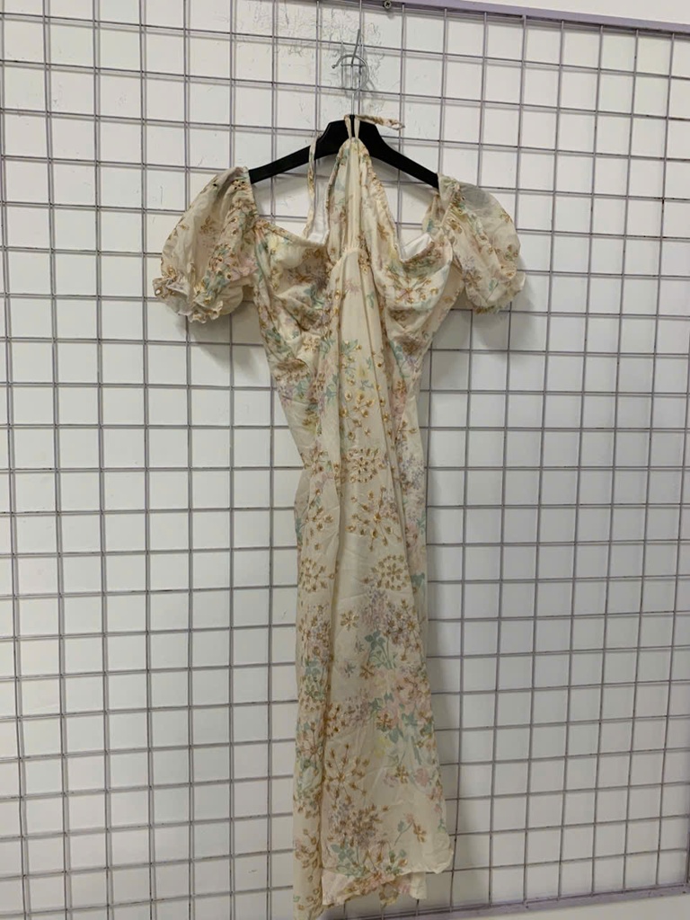 VÁY HOA BUỘC CỔ