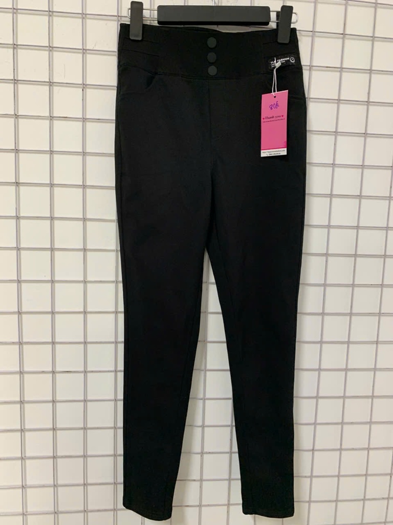 QUẦN LEGGING ĐEN MAI