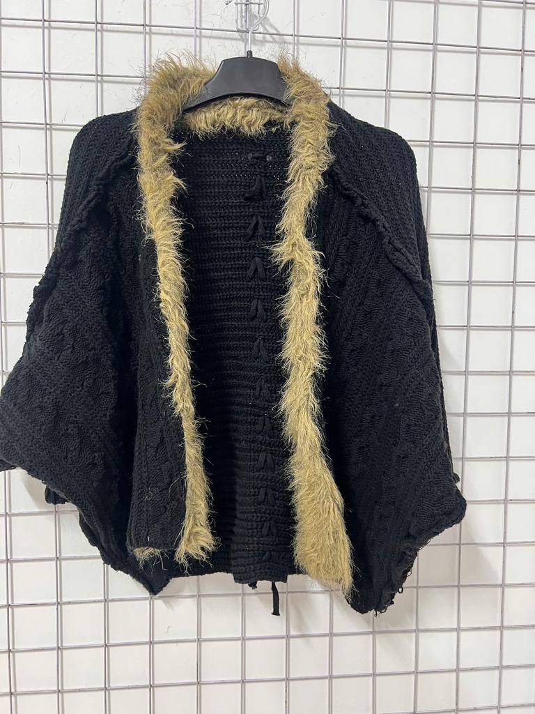 ÁO KHOÁC VIỀN LÔNG PHUONG