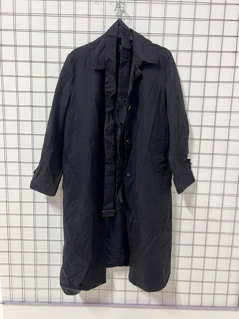 ÁO MĂNGTO DÁNG DÀI ĐEN PHUONG