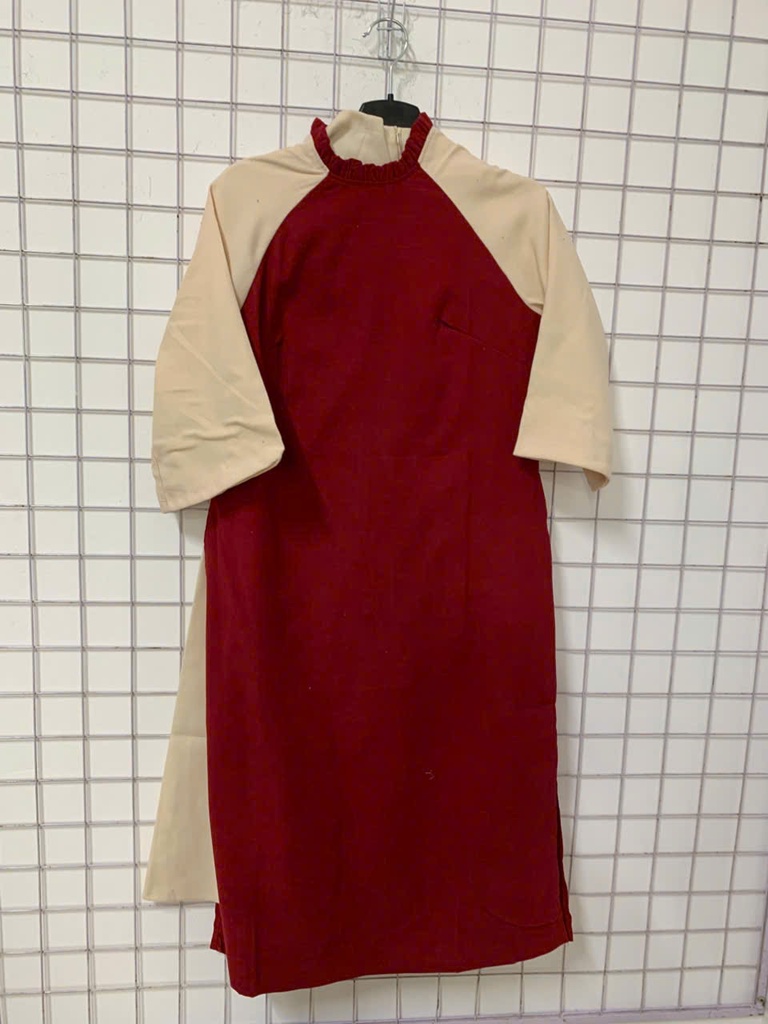 ÁO DÀI ĐỎ DẠ CỔ BÈO