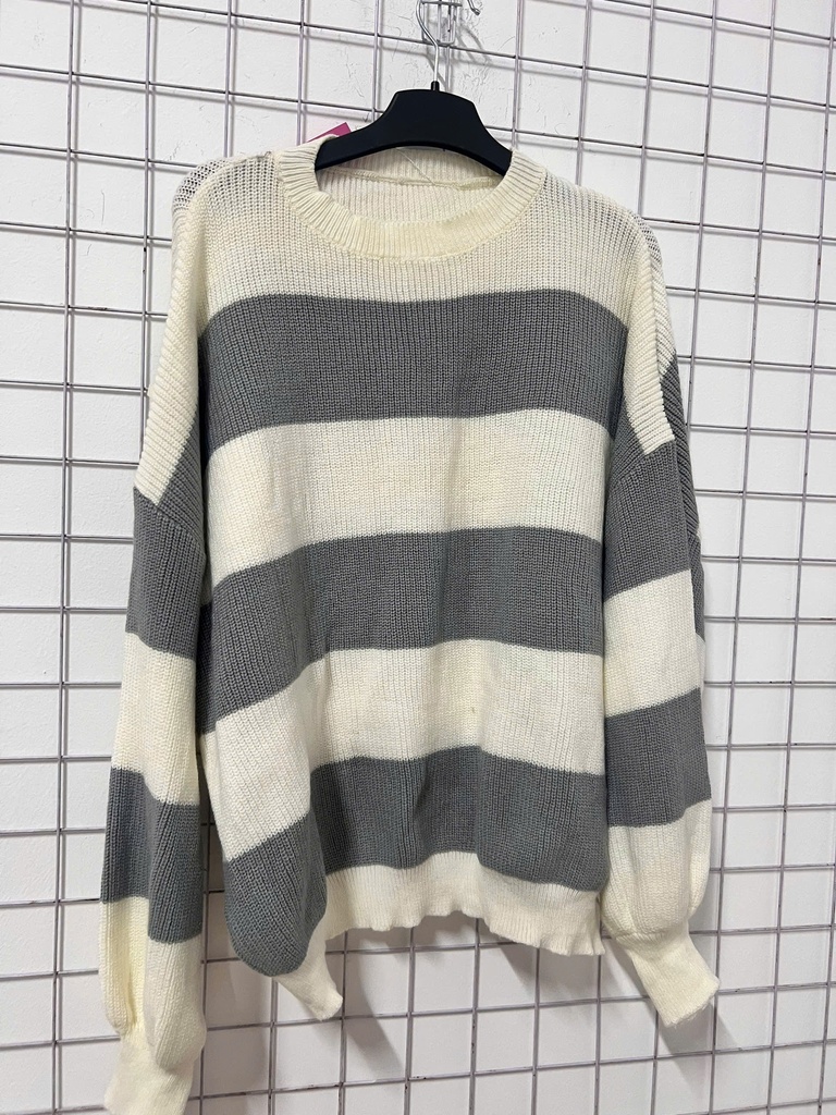 ÁO LEN THỤNG TRẮNG XÁM LINH