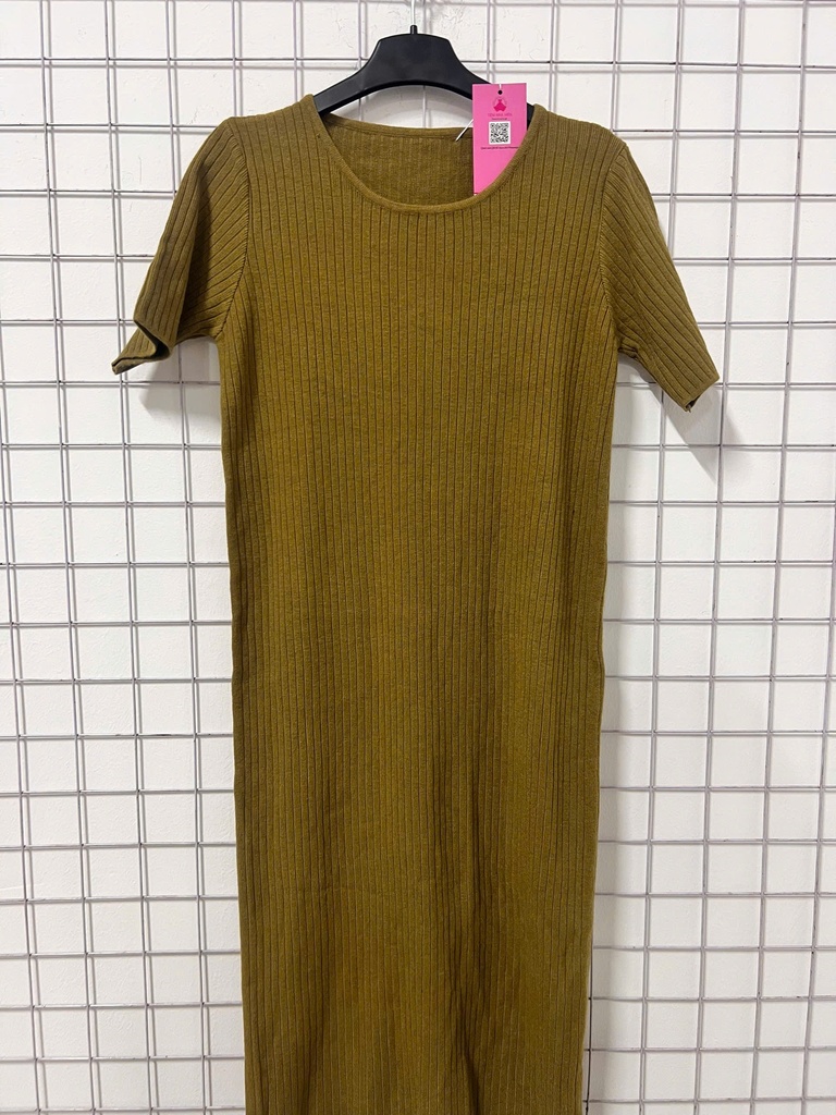 VÁY LEN VÀNG CỘC TAY LINH