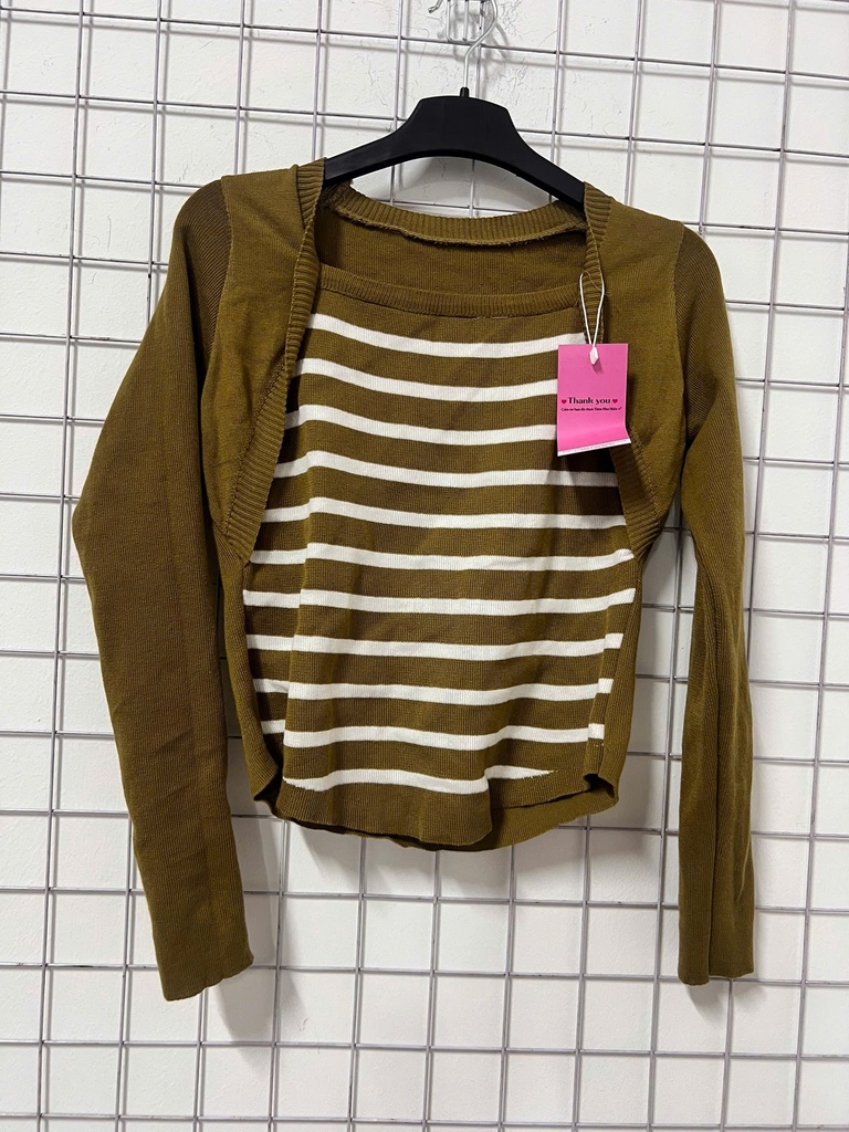 ÁO LEN LẺ VÀNG LINH