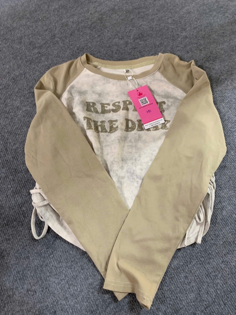 Áo Rút Hông T.K.Linh