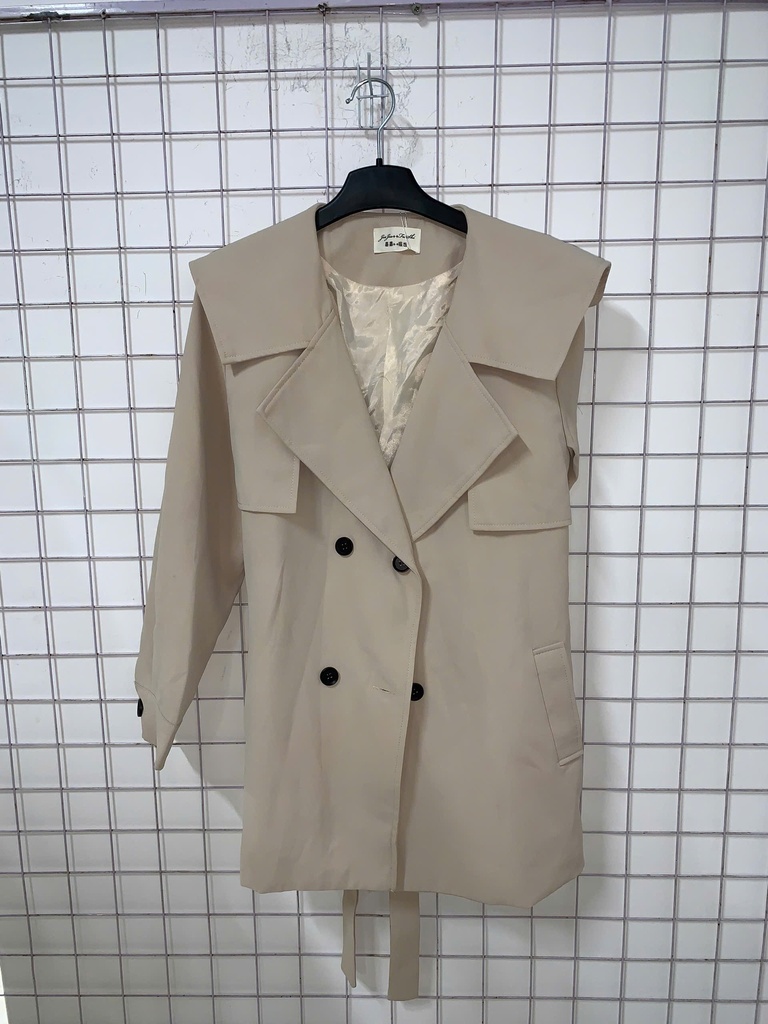 Áo măng tô Kem T.Linh