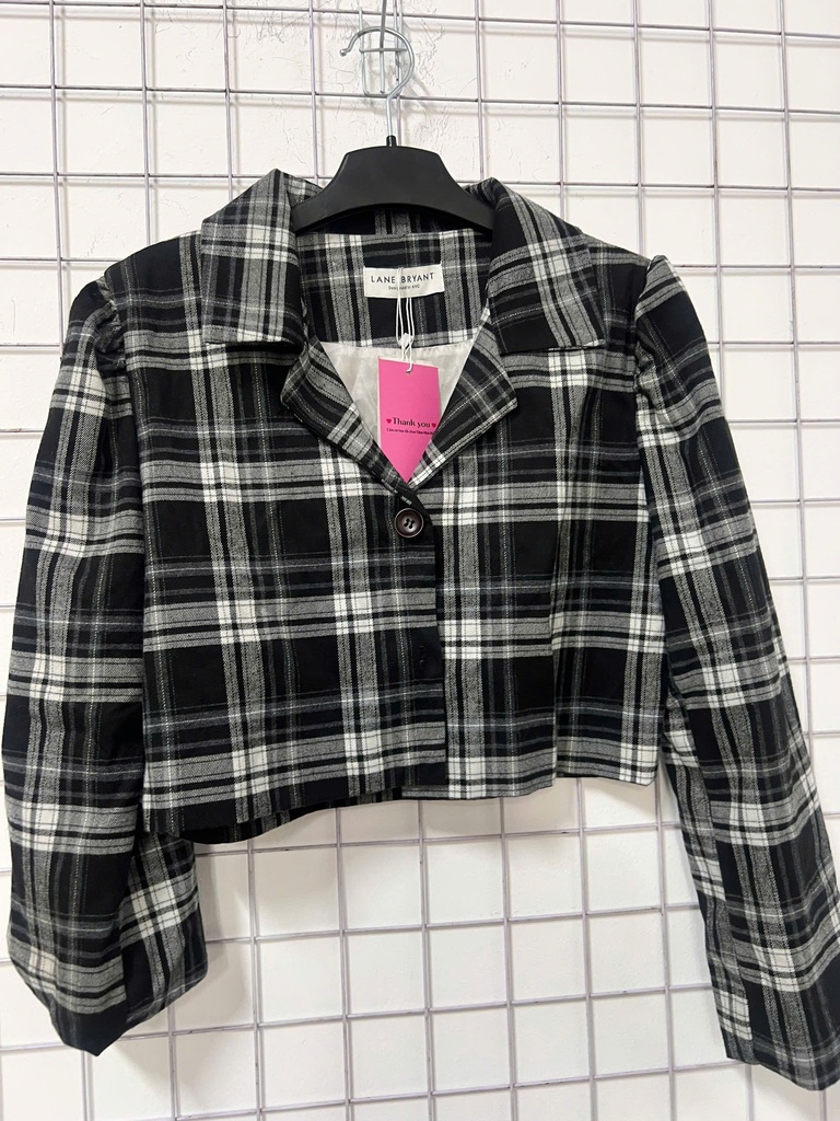 ÁO CROTOP KẺ ĐEN TRẮNG LINH