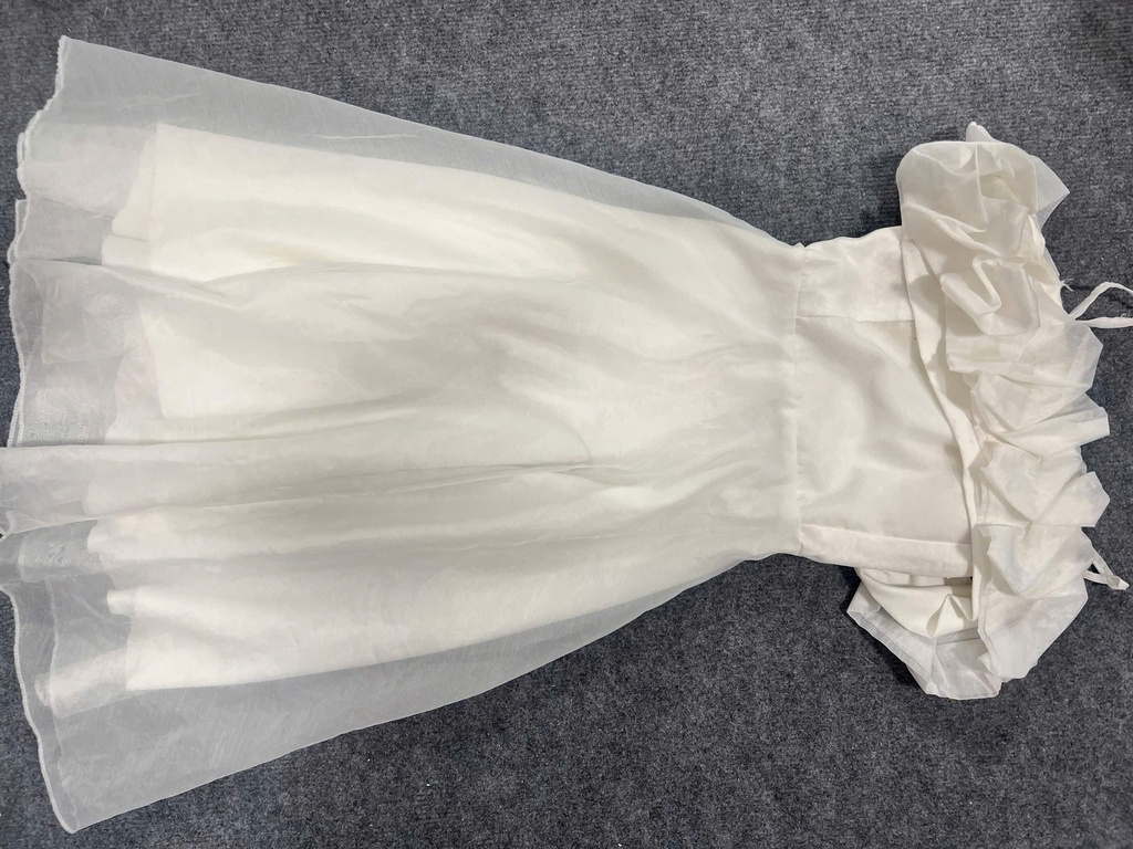 VÁY DÂY TRẮNG ANH