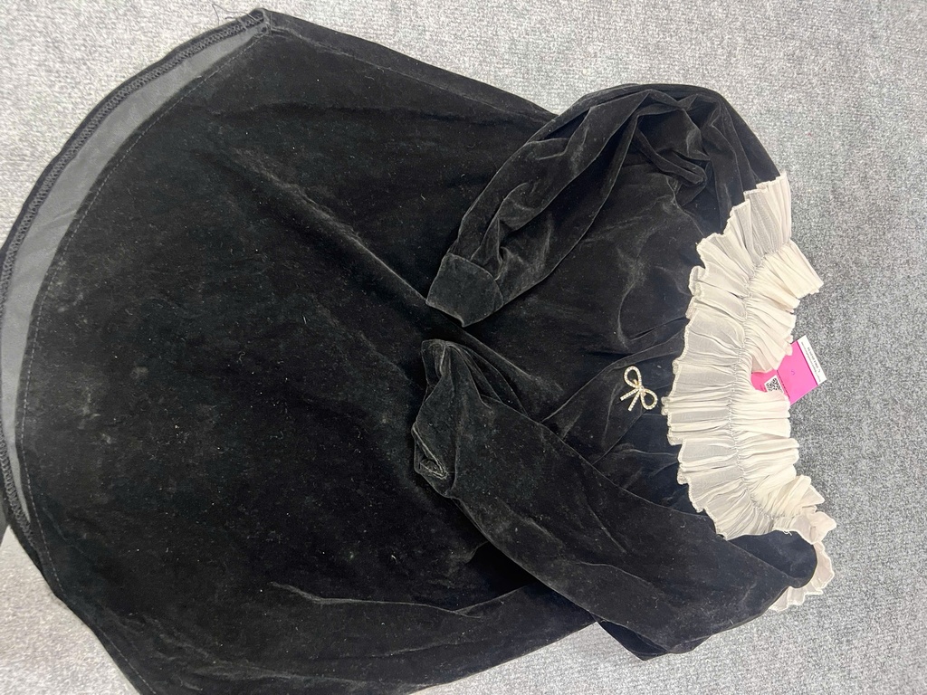 ÁO CỔ TRÒN BÈO TRẮNG VY