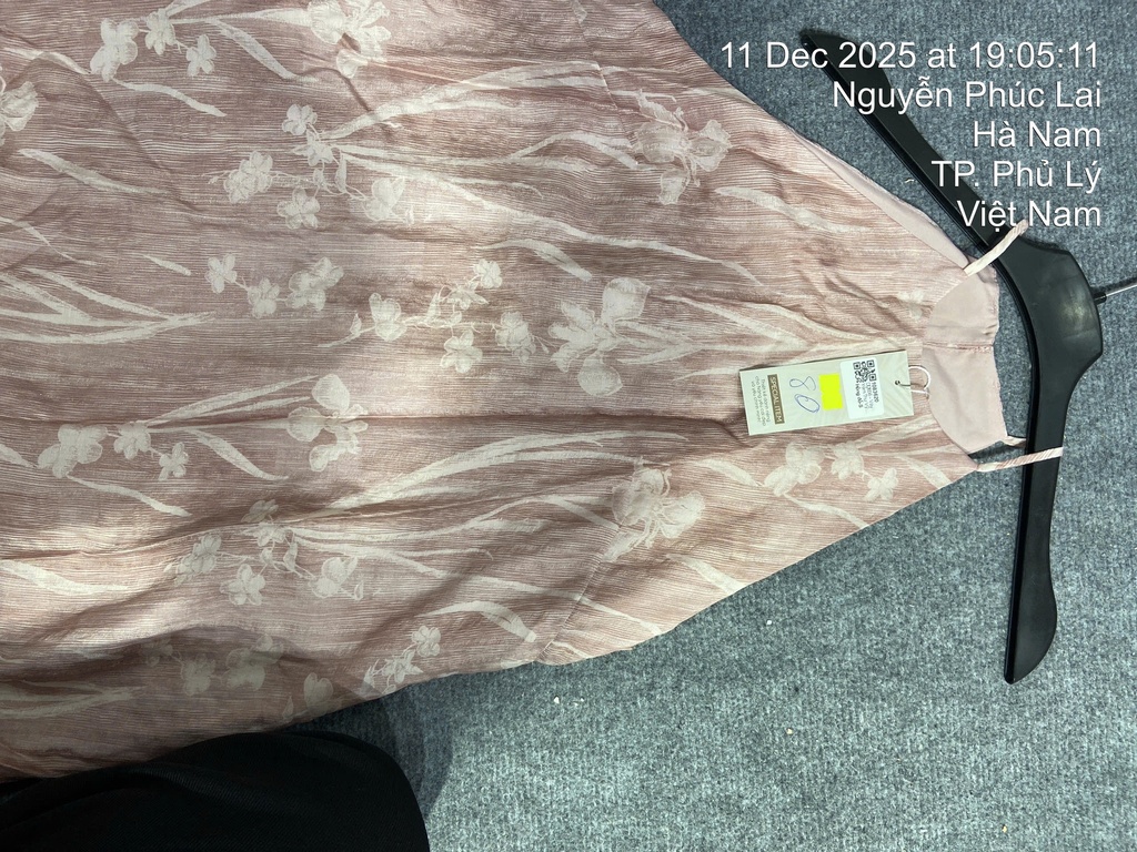 VÁY HỒNG CỔ YẾM THUY