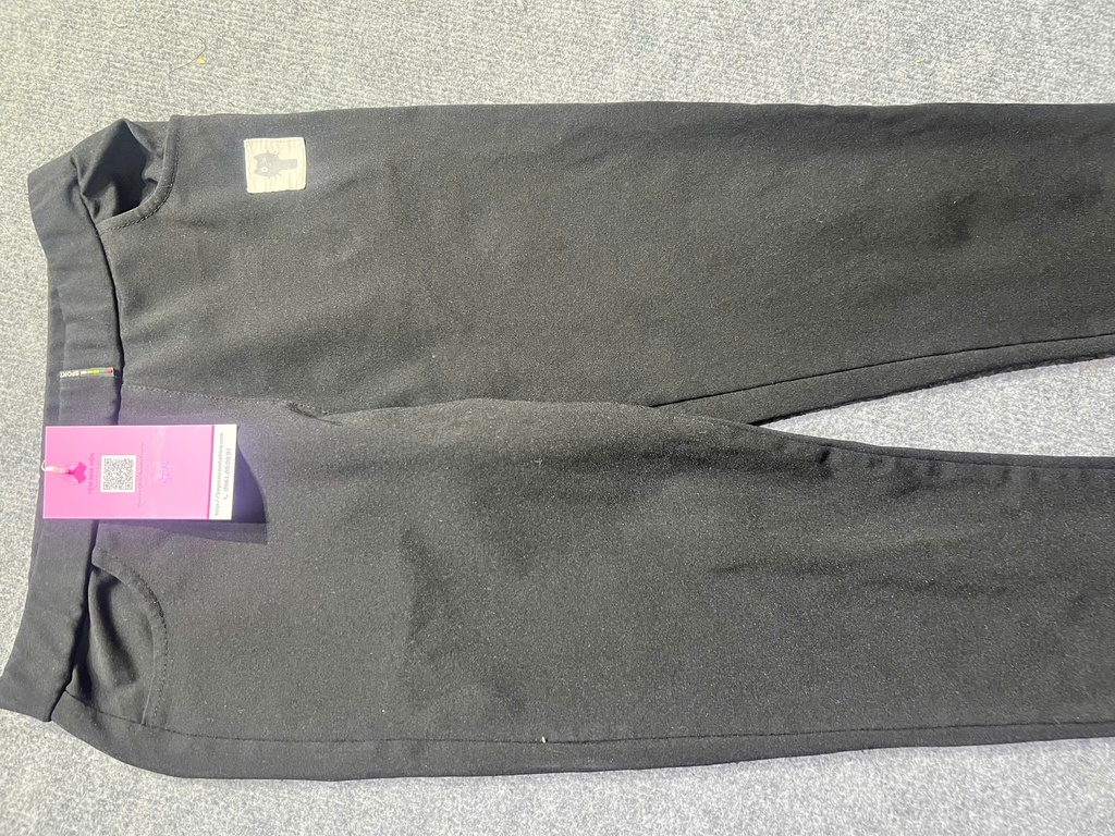 QUẦN LEGGING ĐEN LINH