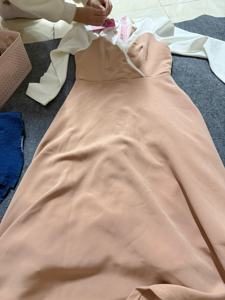 VÁY HỒNG CÔNG SỞ AN