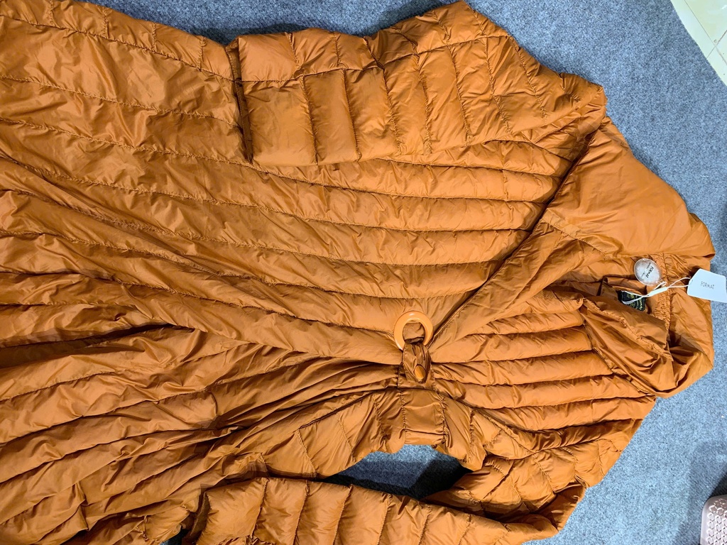 ÁO KHOÁC CAM HHIEN