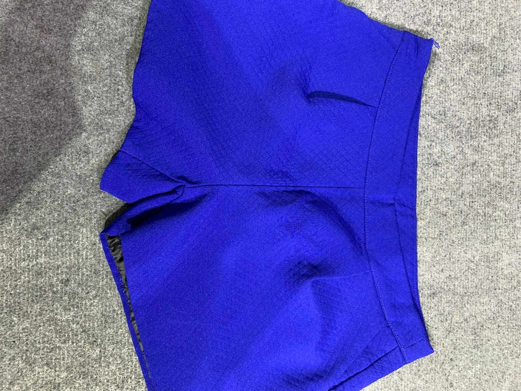 QUẦN ĐÙI NGẮN XANH BIỂN HHIEN