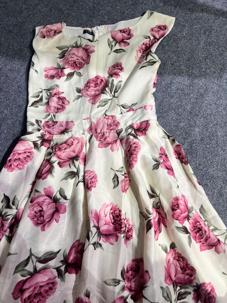 VÁY HOA HỒNG TRANG