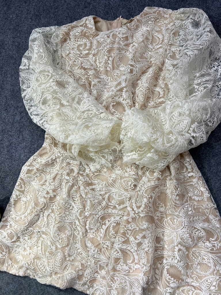 VÁY REN KEM VAI BỒNG THUY