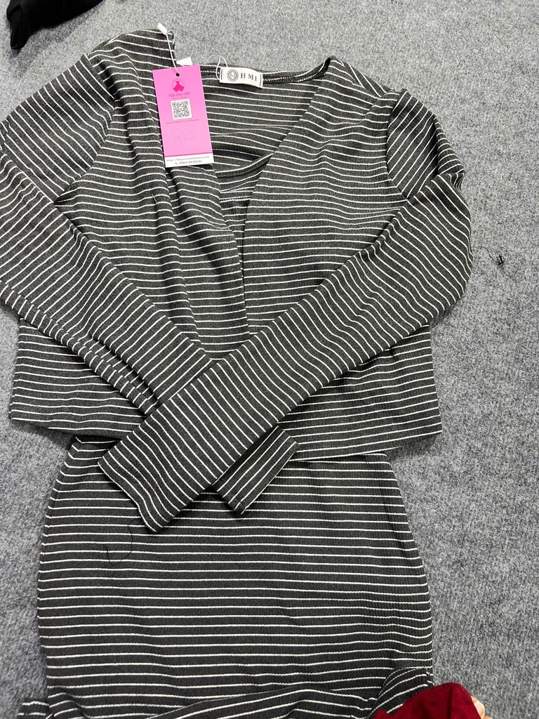 SEY VÁY DÂY ĐEN KÈM ÁO KHOÁC NGOÀI THUY