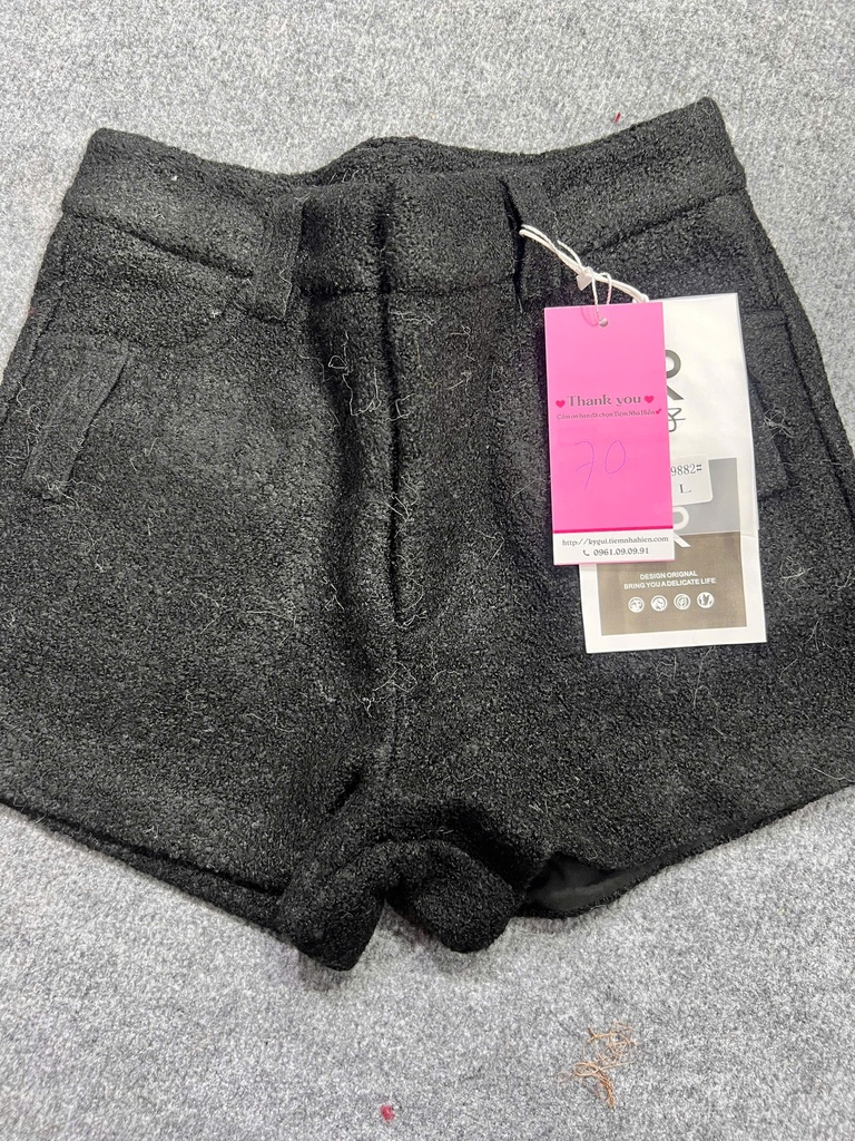 QUẦN SOOC DẠ ĐEN THUY