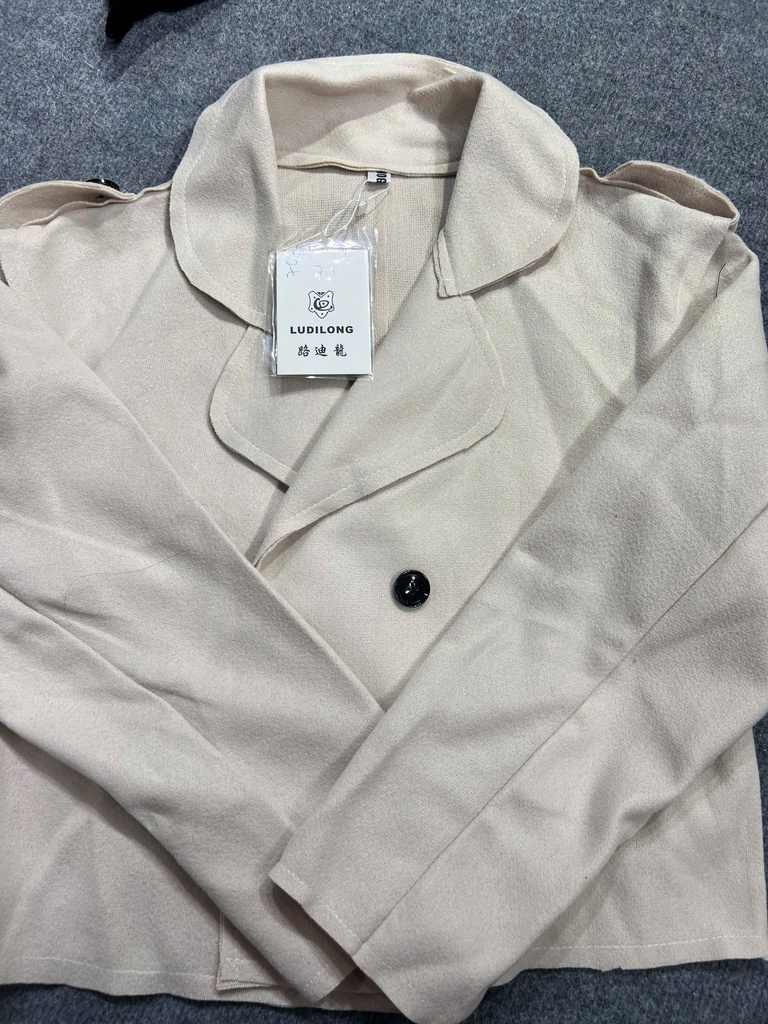 ÁO MĂNGTO NGÁN TRẮNG THUY