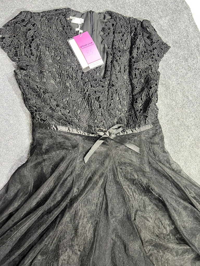 VÁY HOA REN ĐEN THUY